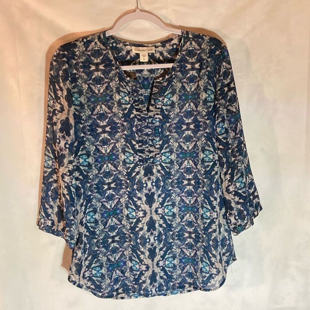 COLDWATER CREEK blue white geometric semi sheer v-neck 3/4 sleeve top S/8